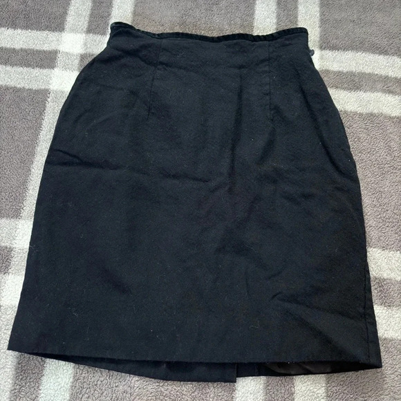 Brooks Brothers Black Pencil Skirt Velvet Waist  Size 6 - Picture 1 of 7